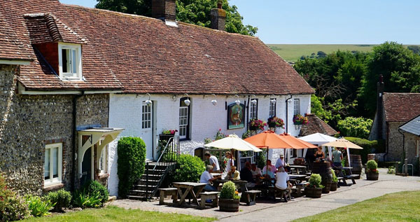 Luxury holiday cottages with walkable pub